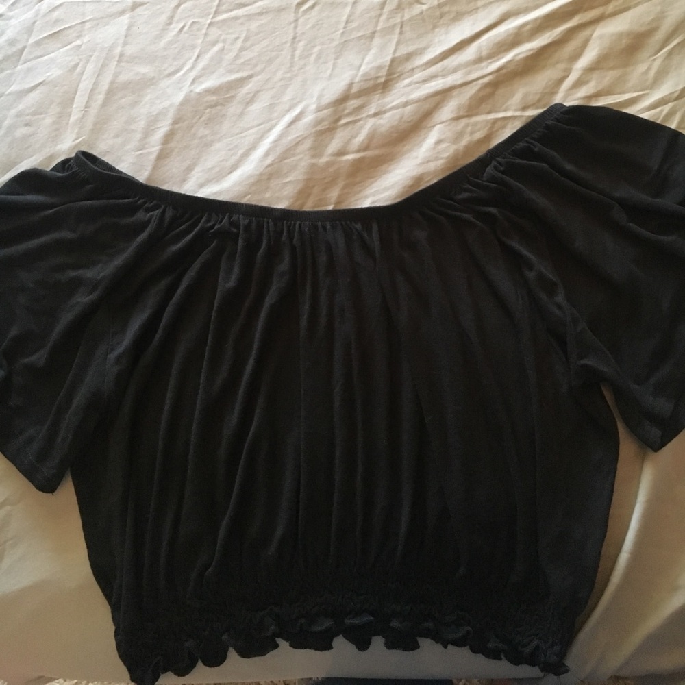 Off the shoulders crop top